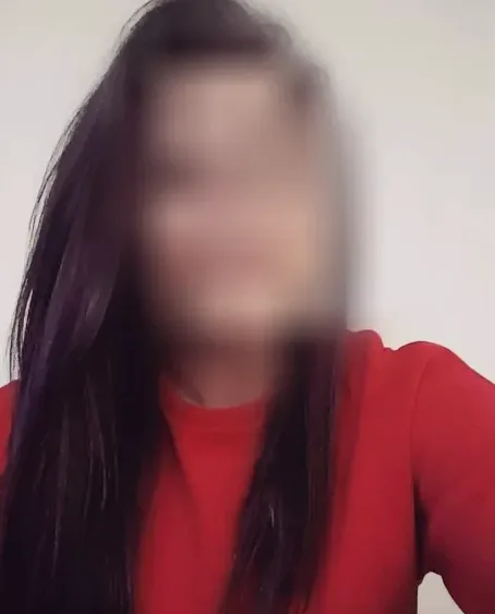 Emma, 33