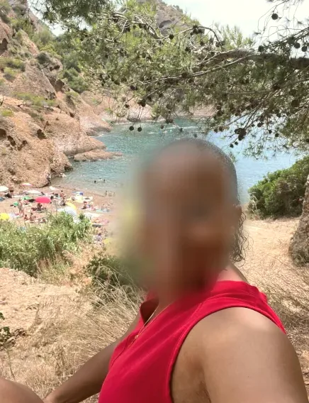 Emma, 33