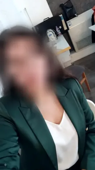 Esra, 27
