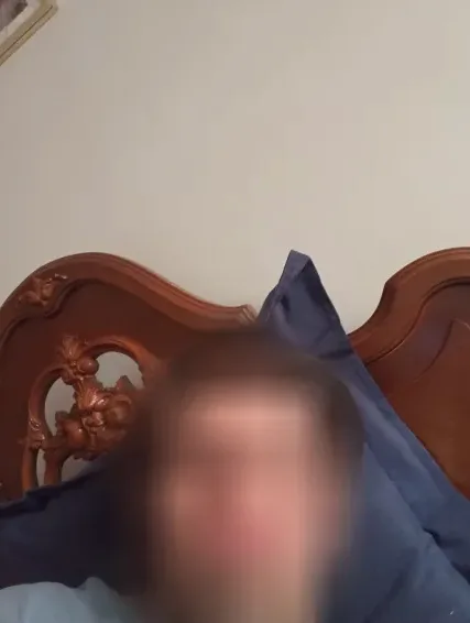 Jasmin, 24