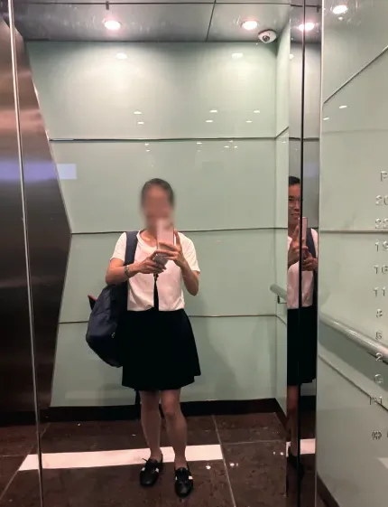 Laura, 39