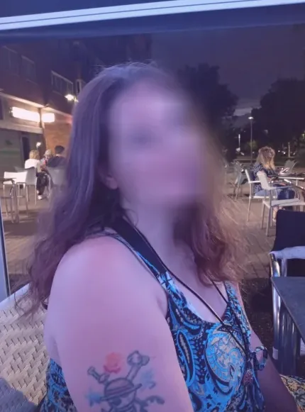 Sarah, 34